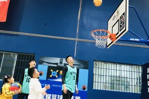 星耀体育篮球训练馆在哪